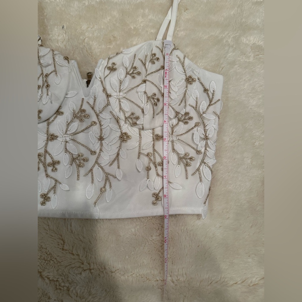 Women’s White & Gold Top (XS) - Picture 12 of 13